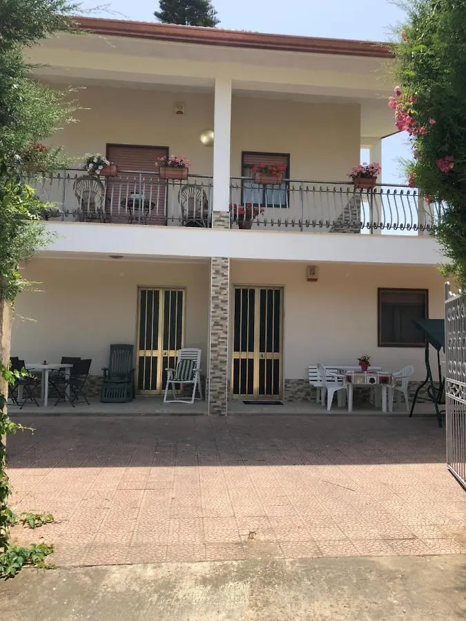 La Maison De Daniele Et Maria Apartment Fontane Bianche